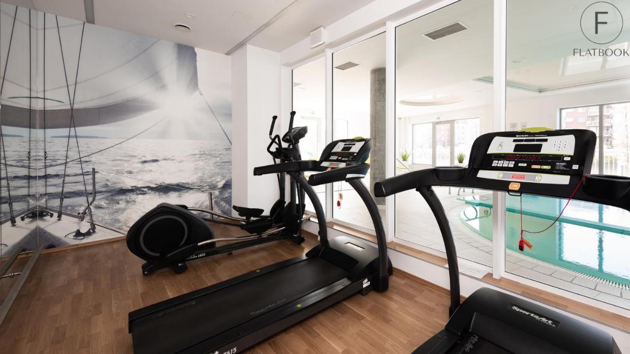Flatbook Apartments Waterlane Island Spa With Riverview Γκντανσκ Εξωτερικό φωτογραφία